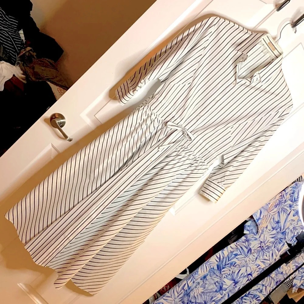 LIKE NEW ALAIA  striped 3/4 sleeve poplin shirt- dress black & white size 40